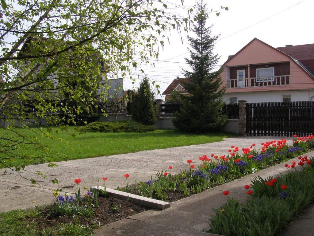 Pension Harmonia Miercurea Ciuc Exterior foto